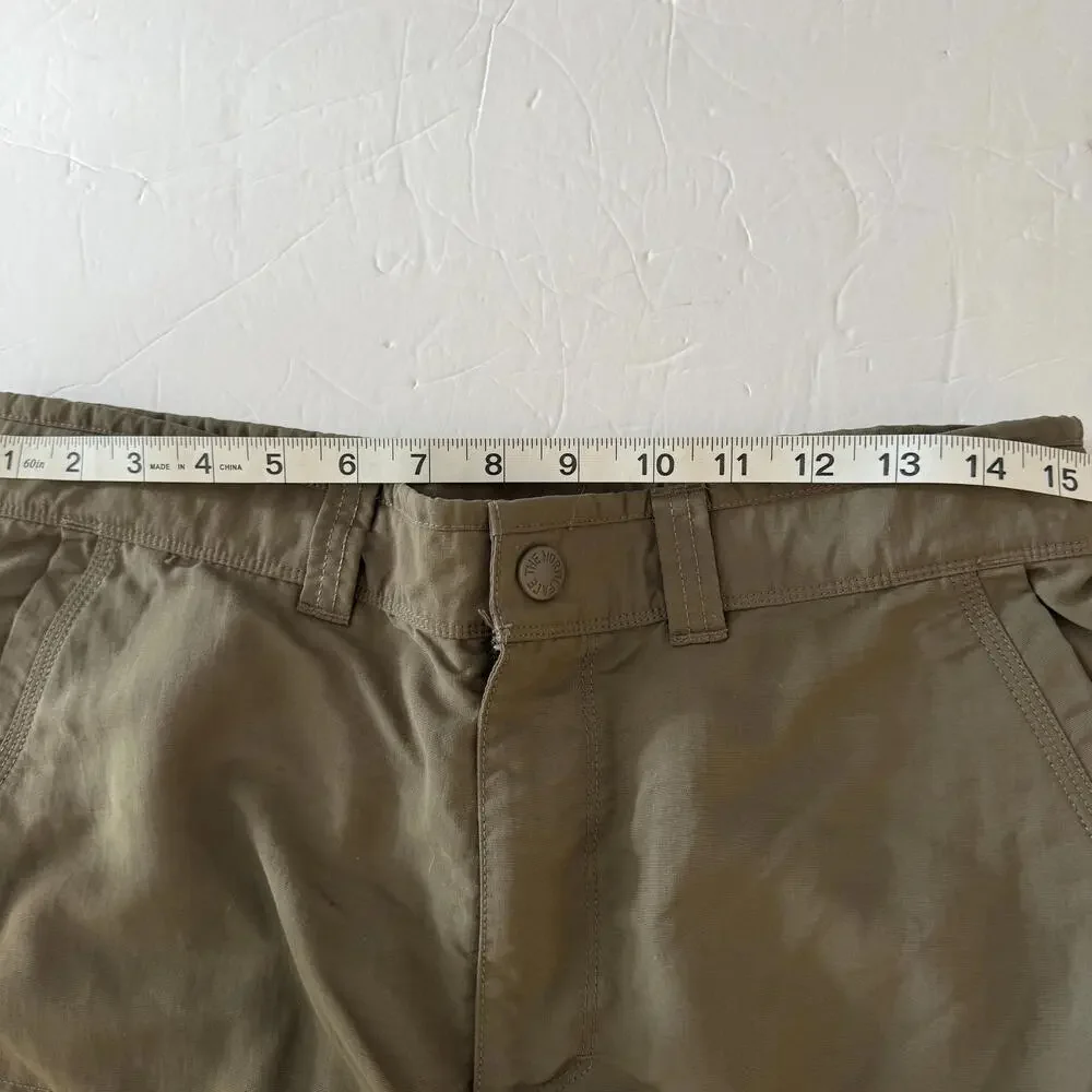 NORTH FACE Men's cargo‎ performance shorts Olive green 32 Waist. Hiking/Camping